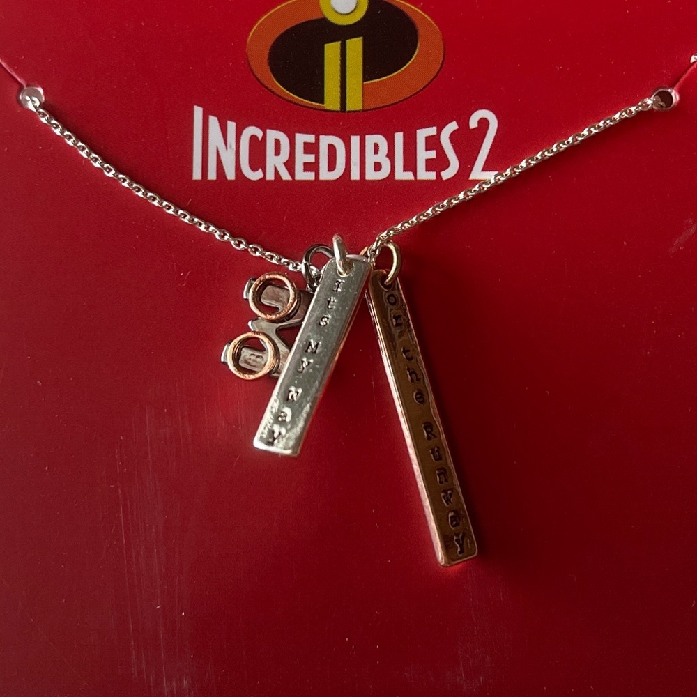 NWT Disney's Incredible's 2 necklace